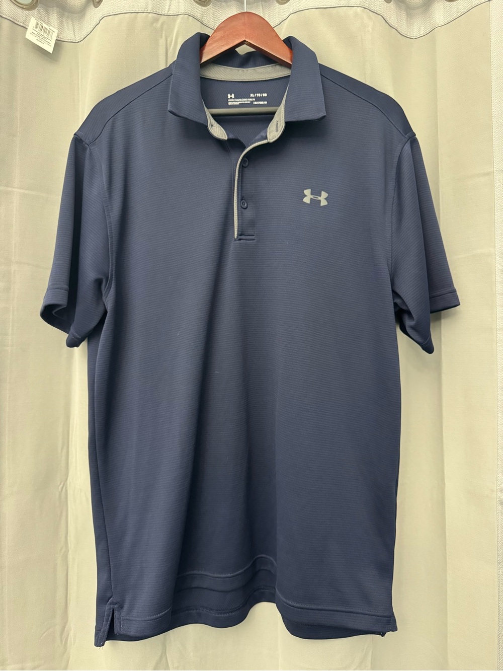 Under Armour Mens Heatgear loose polo - size XL